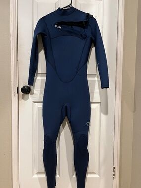 XCEL Mens - 3/2mm Navy Blue - Full Wetsuit Surf Chest Zip - Size 16 Young/S Men